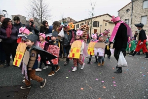 Monistrol-sur-Loire : un bestiaire de 900 enfants pour le Carnaval dans les rues