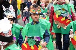 Monistrol-sur-Loire : un bestiaire de 900 enfants pour le Carnaval dans les rues