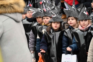 Monistrol-sur-Loire : un bestiaire de 900 enfants pour le Carnaval dans les rues