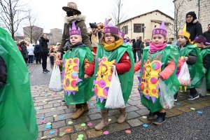 Monistrol-sur-Loire : un bestiaire de 900 enfants pour le Carnaval dans les rues