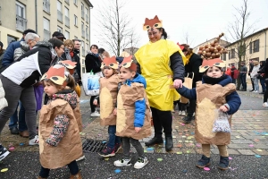 Monistrol-sur-Loire : un bestiaire de 900 enfants pour le Carnaval dans les rues