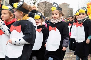 Monistrol-sur-Loire : un bestiaire de 900 enfants pour le Carnaval dans les rues