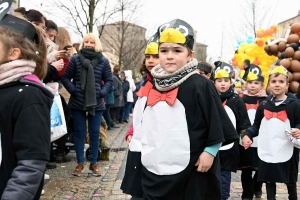 Monistrol-sur-Loire : un bestiaire de 900 enfants pour le Carnaval dans les rues