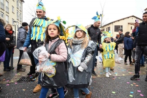 Monistrol-sur-Loire : un bestiaire de 900 enfants pour le Carnaval dans les rues