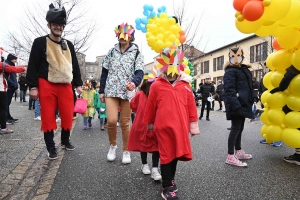 Monistrol-sur-Loire : un bestiaire de 900 enfants pour le Carnaval dans les rues