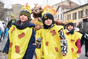 Monistrol-sur-Loire : un bestiaire de 900 enfants pour le Carnaval dans les rues