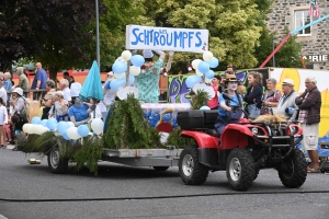 Saint-Front : les hameaux animent le village pour le défilé des chars (vidéo)