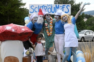 Saint-Front : les hameaux animent le village pour le défilé des chars (vidéo)