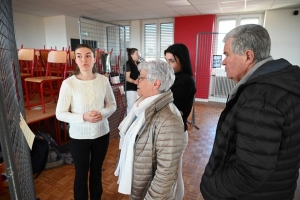 Yssingeaux : une exposition magique au lycée Eugénie-Joubert