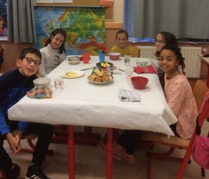 Un petit-déjeuner équilibré pour les écoliers de Jean-de-La-Fontaine