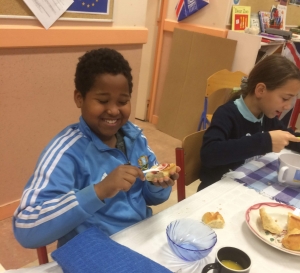 Un petit-déjeuner équilibré pour les écoliers de Jean-de-La-Fontaine