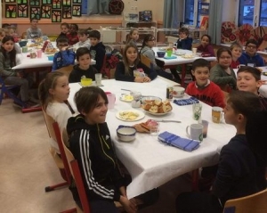 Un petit-déjeuner équilibré pour les écoliers de Jean-de-La-Fontaine