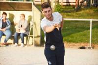 Montfaucon-en-Velay : le choix entre le volley et la pétanque pour une soirée estivale