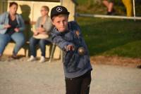 Montfaucon-en-Velay : le choix entre le volley et la pétanque pour une soirée estivale