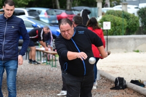 Dunières : chez Vial Frères, la semaine de travail se termine par un concours de pétanque