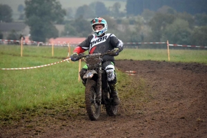 Montfaucon-en-Velay : un bain de boue pour 224 pilotes de motos et quads