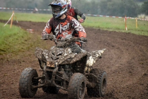 Montfaucon-en-Velay : un bain de boue pour 224 pilotes de motos et quads