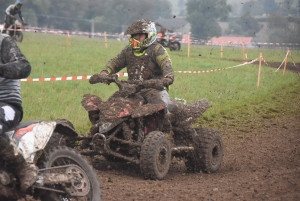 Montfaucon-en-Velay : un bain de boue pour 224 pilotes de motos et quads