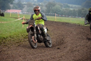 Montfaucon-en-Velay : un bain de boue pour 224 pilotes de motos et quads