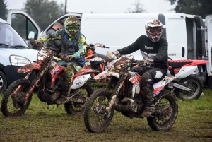 Montfaucon-en-Velay : un bain de boue pour 224 pilotes de motos et quads