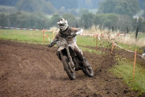 Montfaucon-en-Velay : un bain de boue pour 224 pilotes de motos et quads