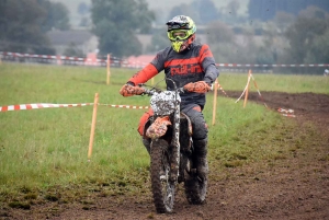 Montfaucon-en-Velay : un bain de boue pour 224 pilotes de motos et quads