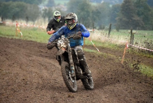 Montfaucon-en-Velay : un bain de boue pour 224 pilotes de motos et quads