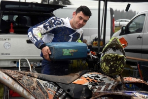 Montfaucon-en-Velay : un bain de boue pour 224 pilotes de motos et quads