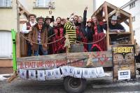 Saint-Didier-en-Velay : des confettis et quelques gouttes de pluie pour le 51e Carnaval (photos et vidéo)