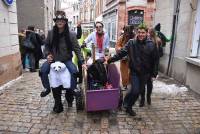 Saint-Didier-en-Velay : des confettis et quelques gouttes de pluie pour le 51e Carnaval (photos et vidéo)