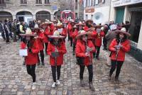 Saint-Didier-en-Velay : des confettis et quelques gouttes de pluie pour le 51e Carnaval (photos et vidéo)