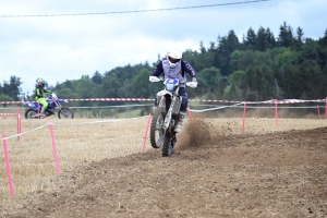 Course sur prairie 2023 : les photos des 125 cc