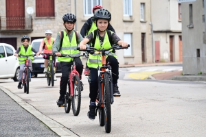 Sainte-Sigolène : les CM2 de l&#039;école Germaine-Tillion en immersion en vélo dans les rues