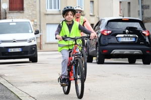 Sainte-Sigolène : les CM2 de l&#039;école Germaine-Tillion en immersion en vélo dans les rues