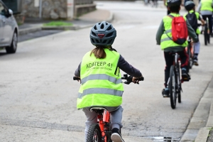 Sainte-Sigolène : les CM2 de l&#039;école Germaine-Tillion en immersion en vélo dans les rues