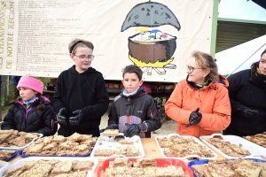 Saint-Bonnet-le-Froid : 1000 parts découpées sur la tarte XXL à la châtaigne