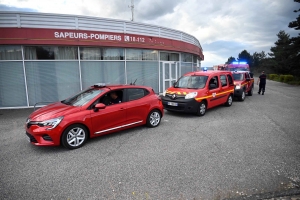 Monistrol-sur-Loire : les pompiers ont fêté l&#039;arrivée dans leur nouvelle caserne avec sirène et défilé en ville (vidéo)