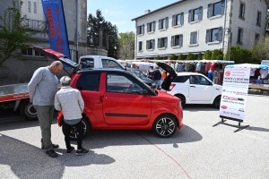 Montfaucon-en-Velay : une Foire des râteaux au beau fixe