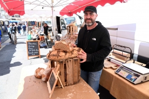 Montfaucon-en-Velay : une Foire des râteaux au beau fixe