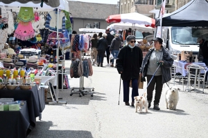 Montfaucon-en-Velay : une Foire des râteaux au beau fixe