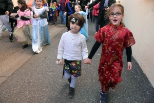 Bas-en-Basset : une grande famille de clowns pour le défilé de Carnaval