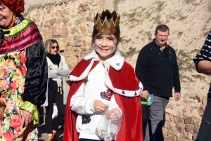 Bas-en-Basset : une grande famille de clowns pour le défilé de Carnaval