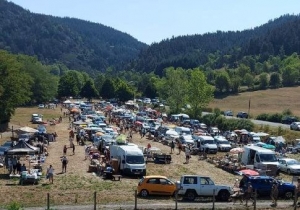 Plus de 125 exposants au vide-grenier de Goudet