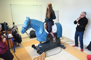 Yssingeaux : un simulateur équestre pour apprendre à bien monter à cheval