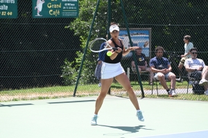 Tennis : encore raté pour Aravane Rezaï à Tence, Salas et Bouquier vainqueurs