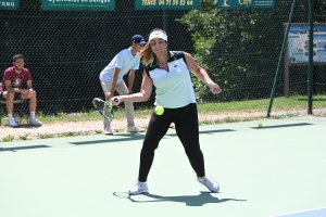 Tennis : encore raté pour Aravane Rezaï à Tence, Salas et Bouquier vainqueurs