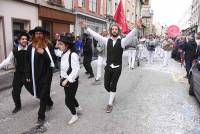 Yssingeaux : la foule pour accompagner le cortège du Carnaval (photos et vidéo)