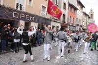 Yssingeaux : la foule pour accompagner le cortège du Carnaval (photos et vidéo)