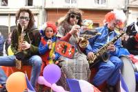 Yssingeaux : la foule pour accompagner le cortège du Carnaval (photos et vidéo)