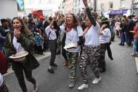 Yssingeaux : la foule pour accompagner le cortège du Carnaval (photos et vidéo)